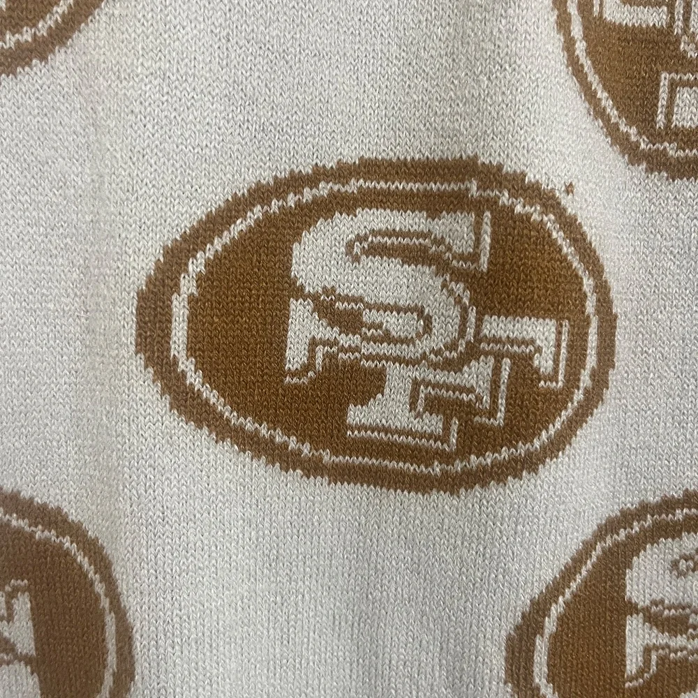 WEAR by Erin Andrews San Fancisco 49ers Scarf - Picture 5 of 5